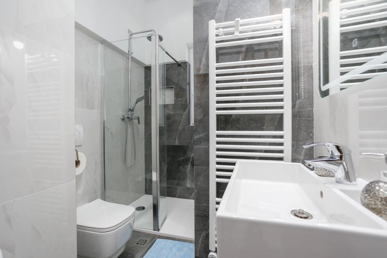 Apartment Rukavina Njivice Buitenkant foto
